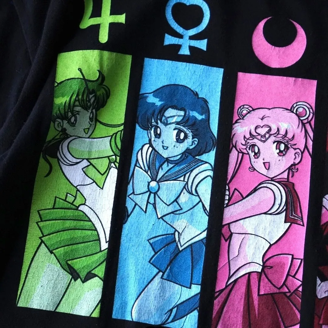 【“OTAKU” Tee アンダー¥9,800- オンライン...