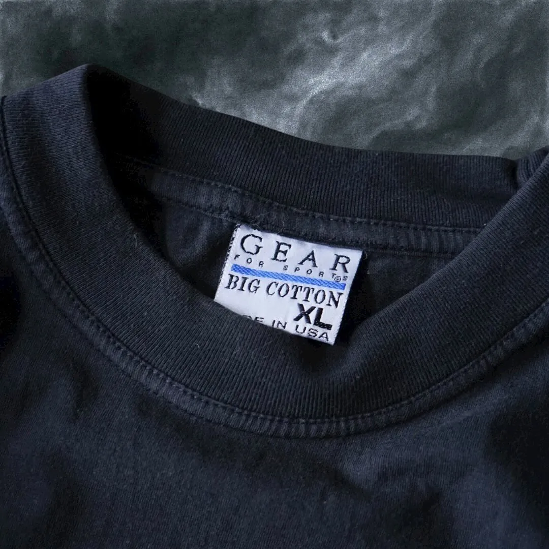 【“OTAKU” Teeオンライン入荷 - 勝ち目のない敵と...